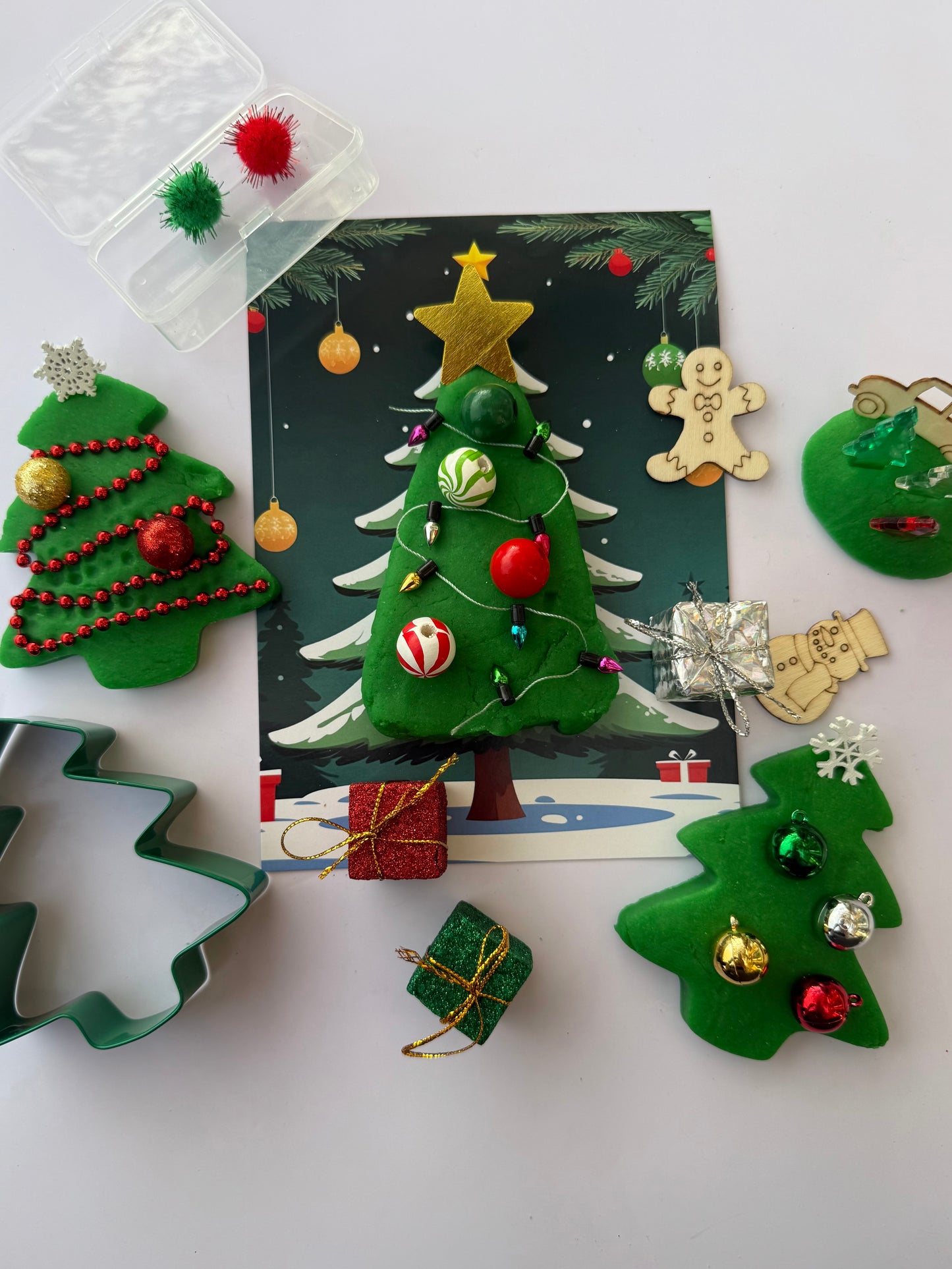 Decorate a Christmas Tree