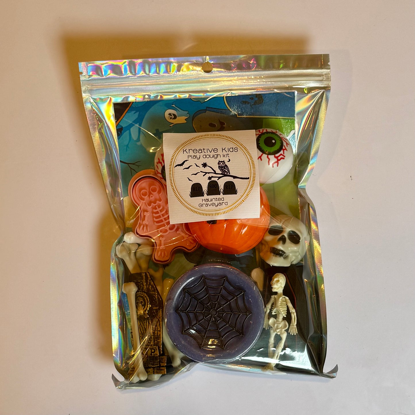 Haunted Graveyard Play Dough kit